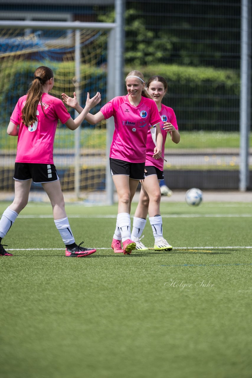 Bild 280 - wCJ Osterroenfelder TSV - VfL Pinneberg : Ergebnis: 0:15